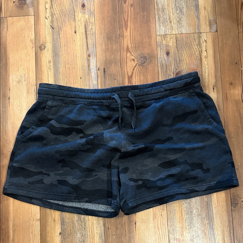 Camo Black Women's Shorts